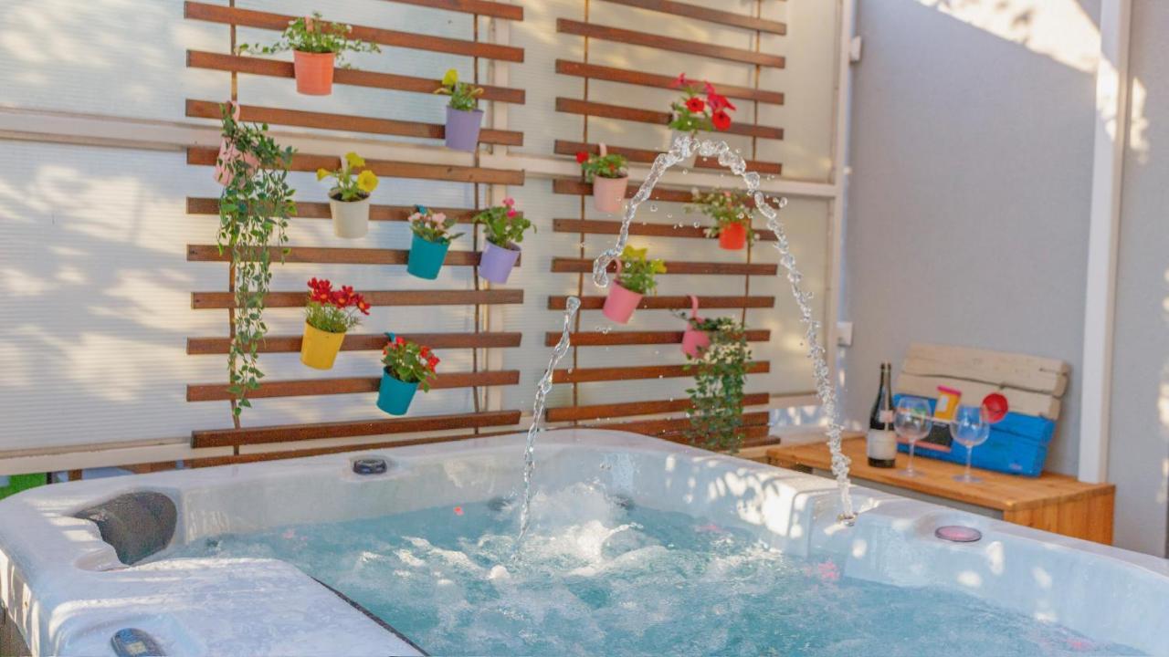 New Delux Green Garden Apartment With Hotube **** سبليت المظهر الخارجي الصورة